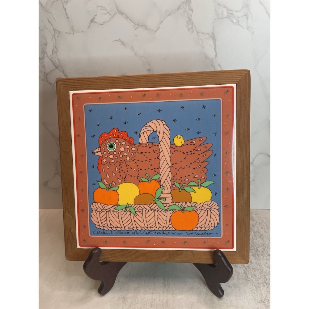 Vintage Taylor & Ng San Francisco 1982 Chicken in Basket Japan Wood 9.5"x9.5"